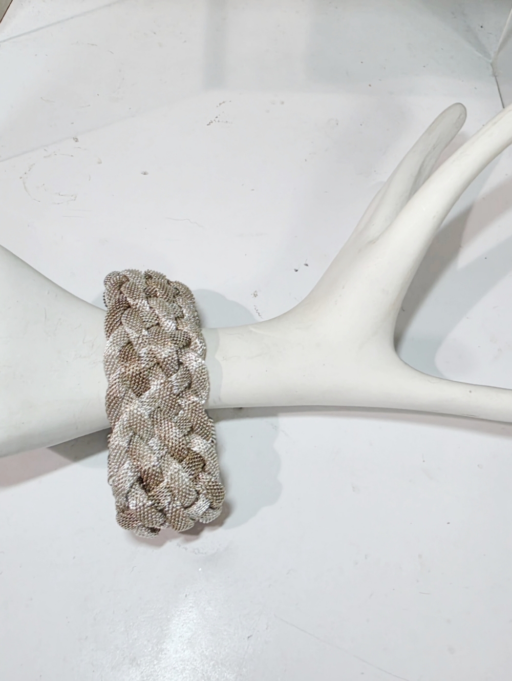TRUE VINTAGE Braided Silver Mesh Bracelet. Heavy With Strong Magnet Closure.  👀